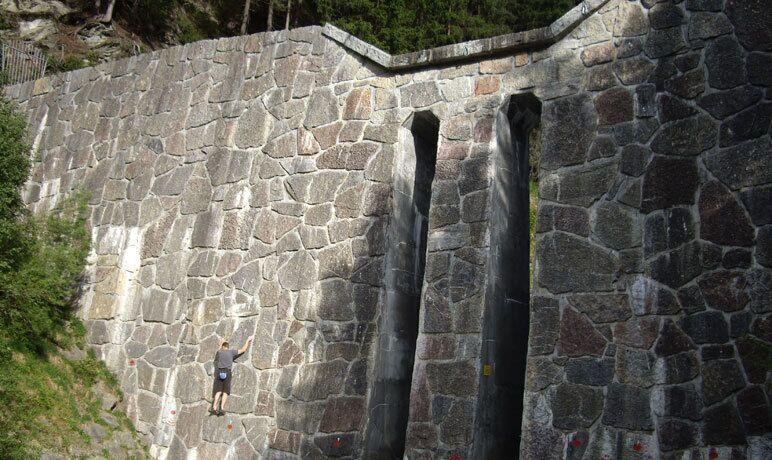 kampler-staumauer-klettergaerten-stubaital-01.jpg