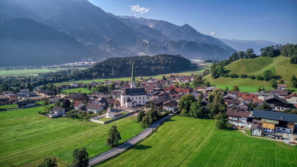 Wiesing - Blick zum Zentrum mit Kirche