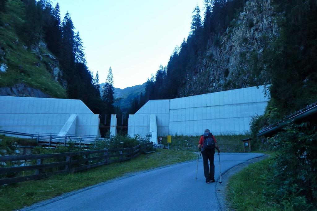 2TaelerTrail-etappe-drei-verbauung-c-e-klaunzer.JPG