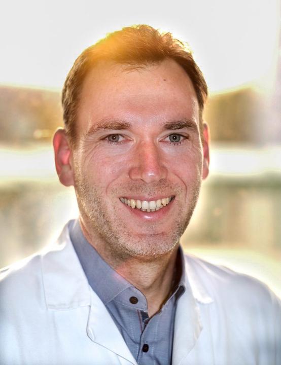 Dr Raphael Rotter