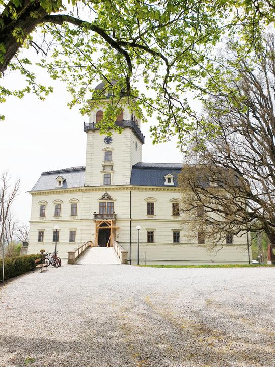Schloss Tollet