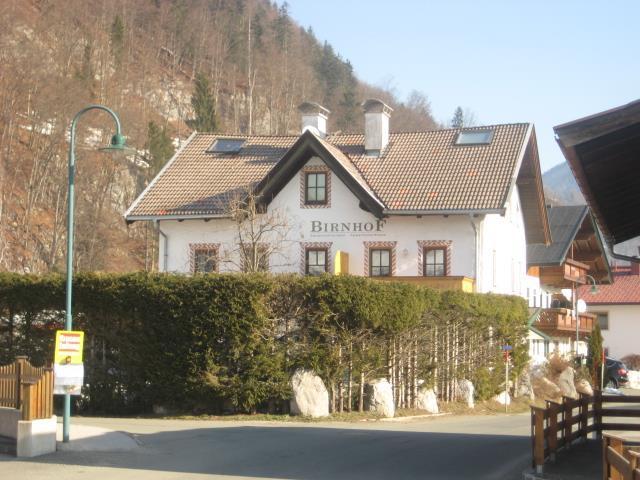 Birnhof Hausansicht Sommer
