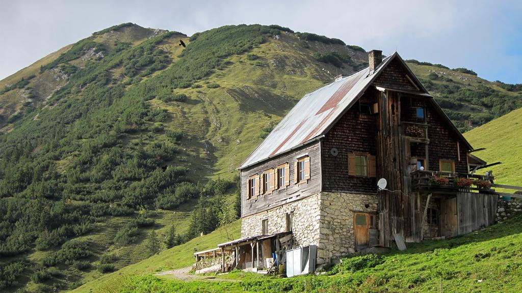 Plumsjochhütte