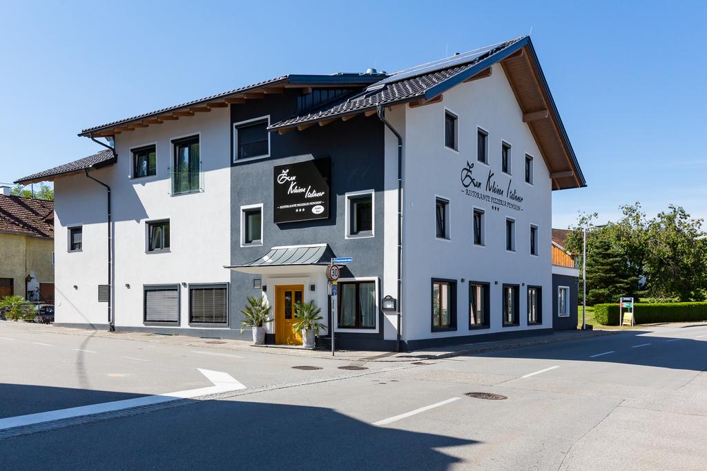Außenansicht Ristorante Pizzeria Pension \"Zum kleinen Italiener\" Geinberg