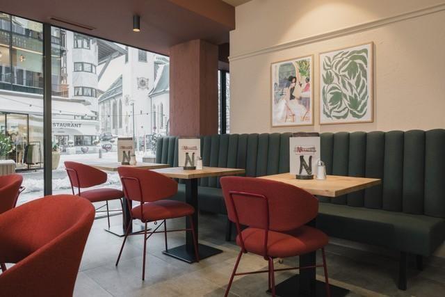 Restaurant 2