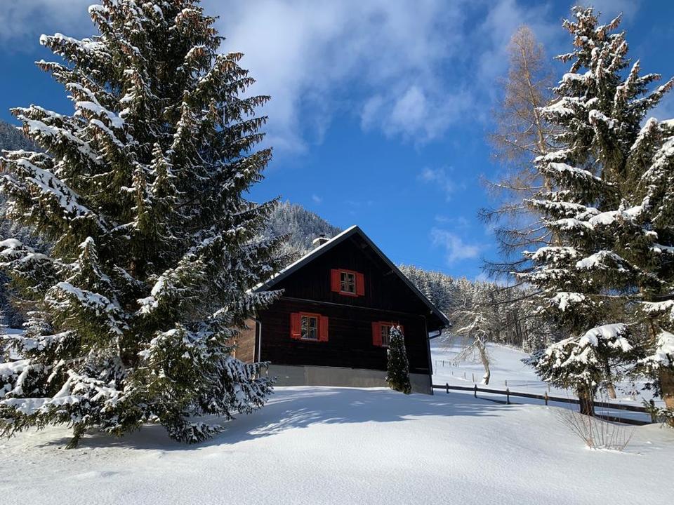 a5a713ba-c07f-465f-a7c2-449c400dba03 2