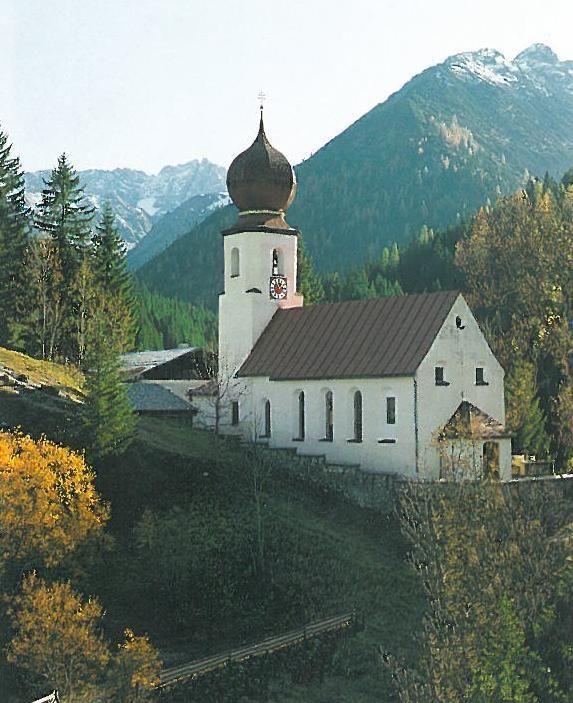 Kaplaneikirche St. Martin Außenansicht