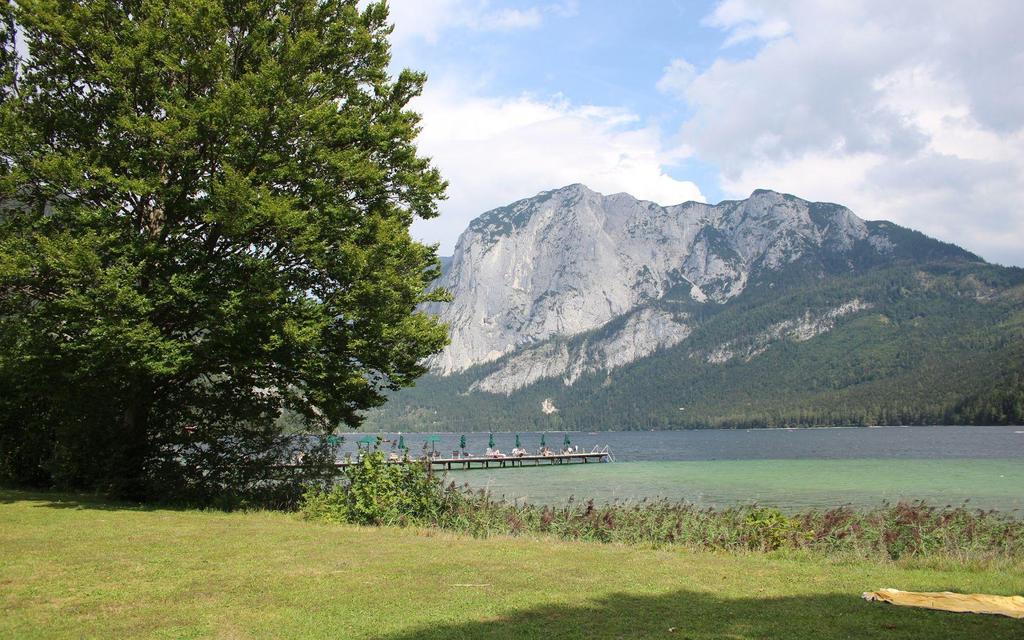 Tauchen, Altaussee, See mit Steg