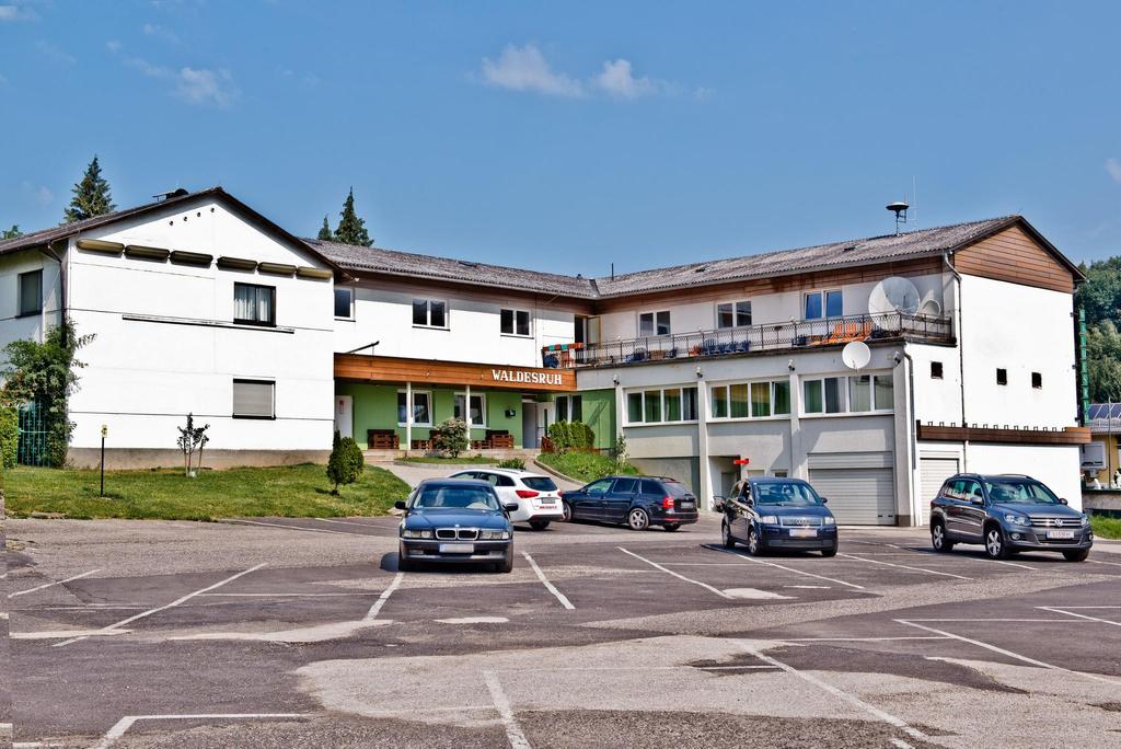 Pension Waldesruh Außenansicht