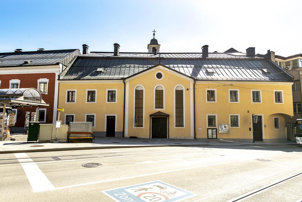 51_KARMELITINNENKLOSTER KLOSTERPLATZ 8