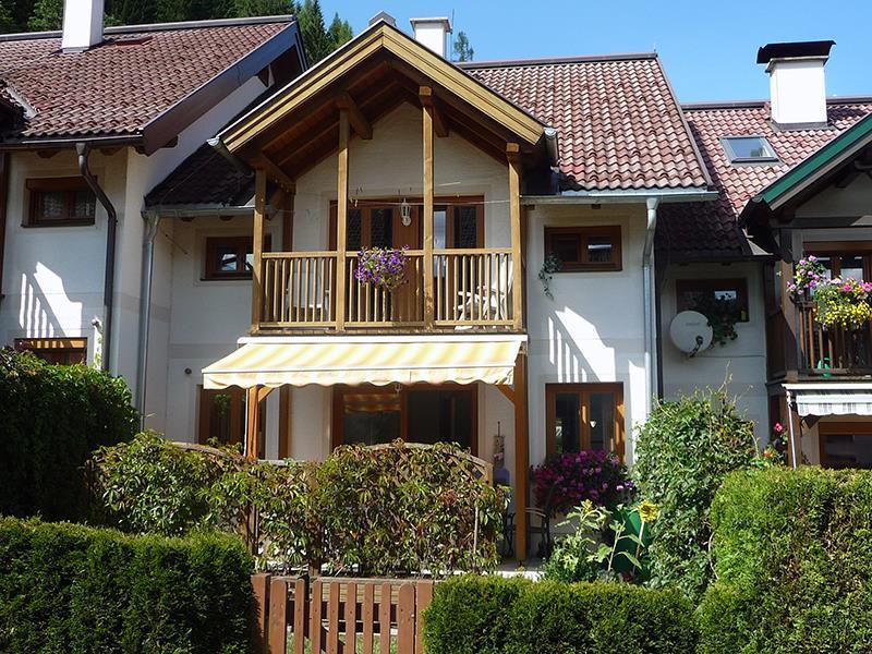 Ferienhaus Kamphuijs im Sommer