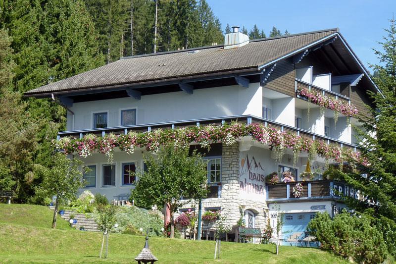 Haus im Sommer
