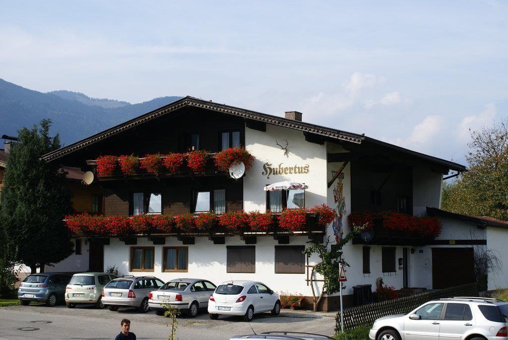 Hubertus Uderns Außenansicht