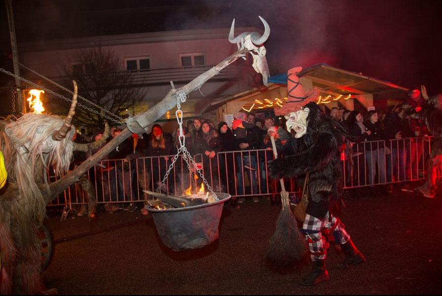 Perchtenlauf der Reichraminger Hintergebirgsteufel