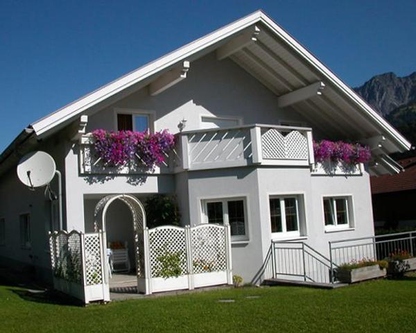 Hausansicht Sommer