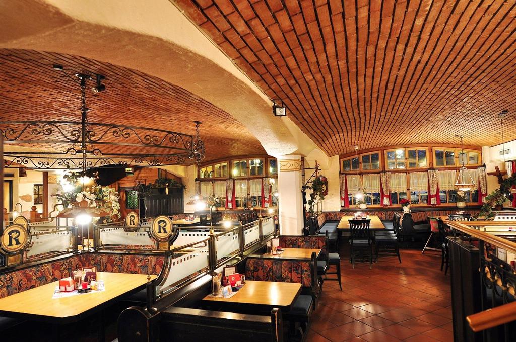 restaurantbereich-gemutliches-ambiente