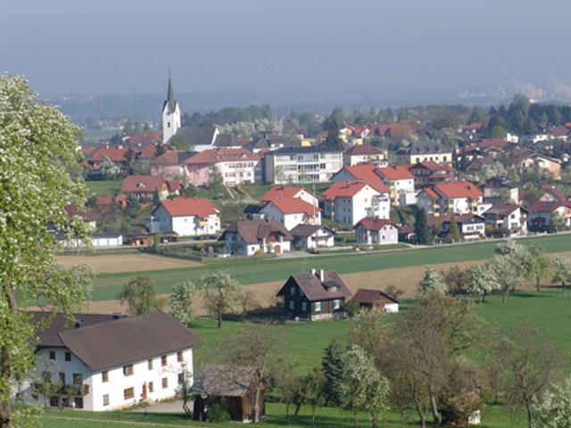 Blick vom Rabesberg auf Gschwandt