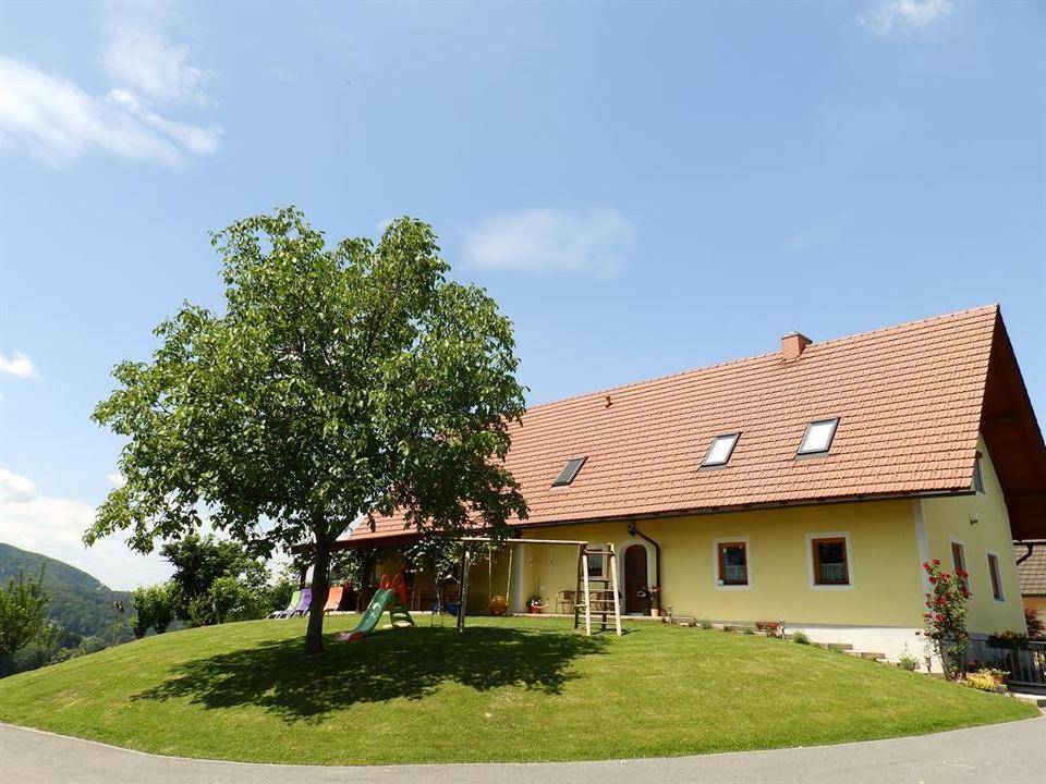 Obst- und Weinbauernhof Bernhard Hausansicht