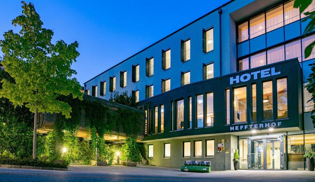 Außenansicht Hotel Heffterhof Nacht