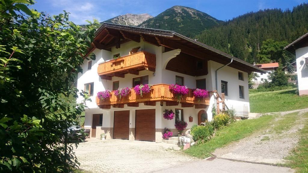 Haus im Sommer