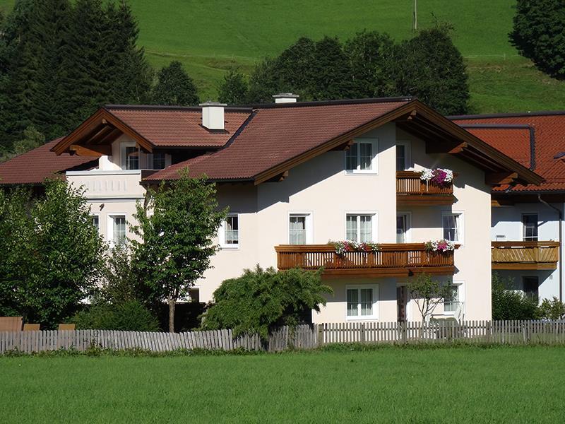 Reiter Rupert - Haus im Sommer