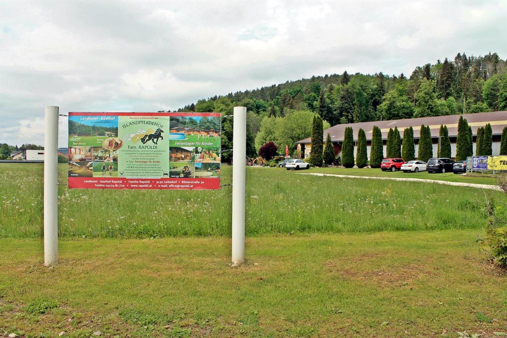 Einfahrt Hof