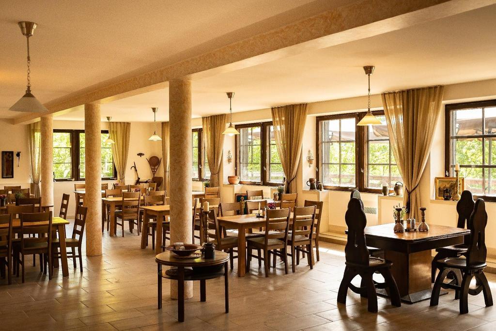 Restaurant Ritterburg Lockenhaus Speisesaal