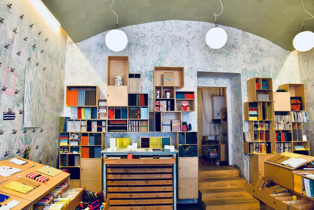 Bücher, Schreibwaren