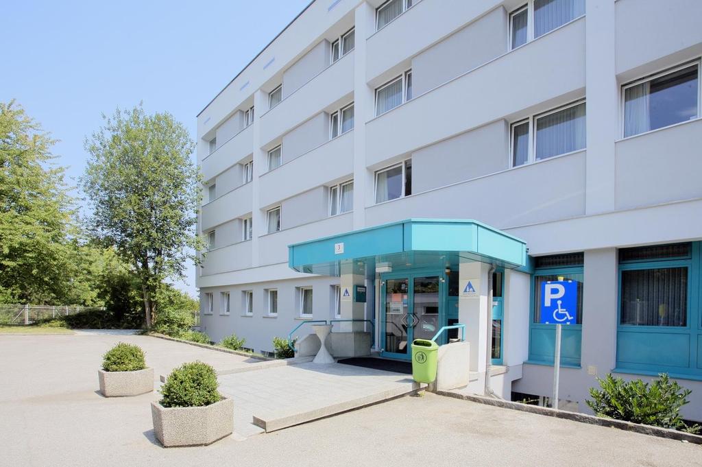 Außenansicht Jugendgästehaus Linz