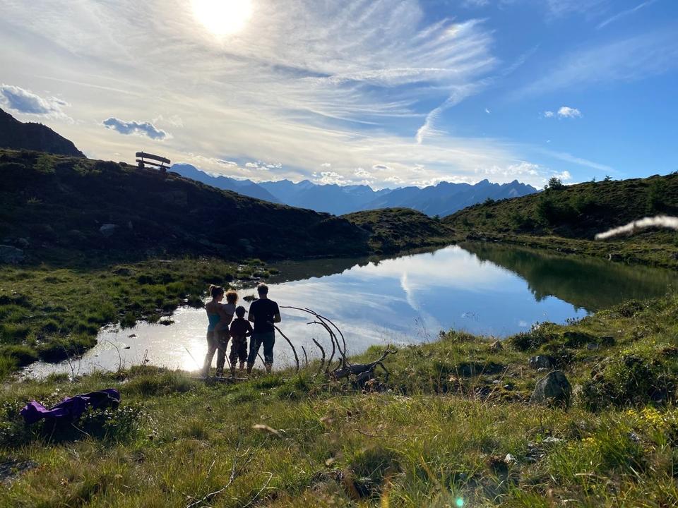 familienwanderung-goldriedsee-c-regina-koell.JPG