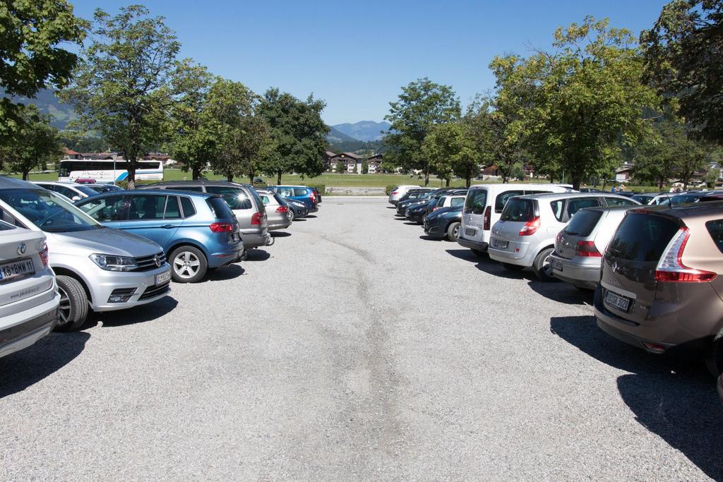Parkplatz Bergbahn Westendorf Kitzbüheler Alpen-Brixental _ Mathäus Gartner.jpg