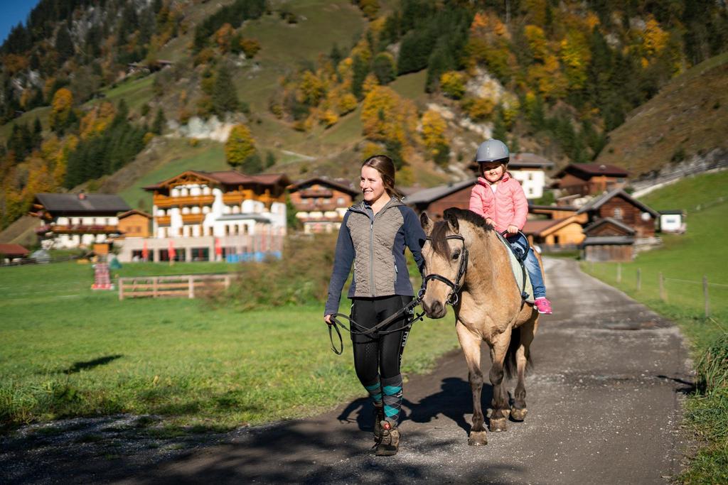 Reiten beim Familienhotel Oberkarteis