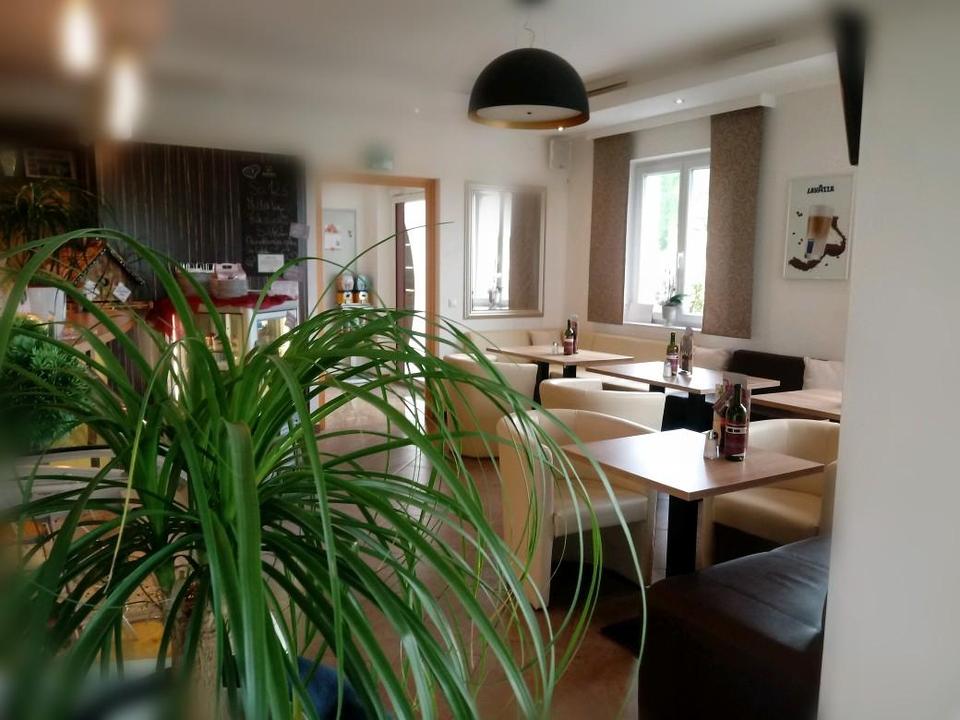Cafe Idylle Gastraum