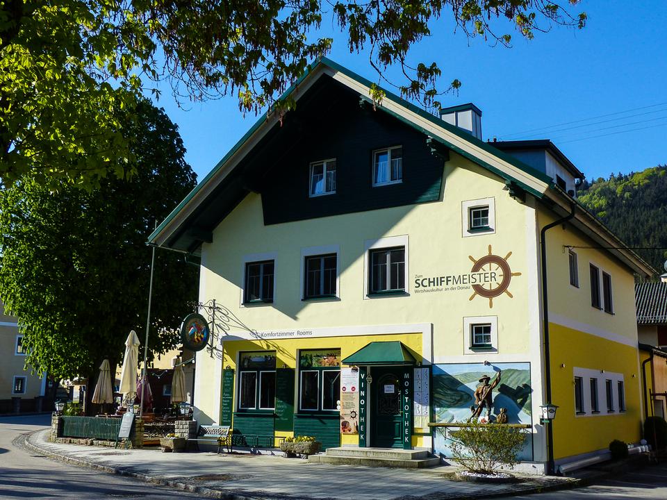 p1100968