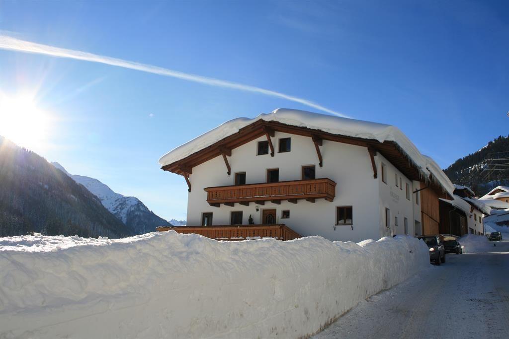 Winterbild - Am Kirchhof