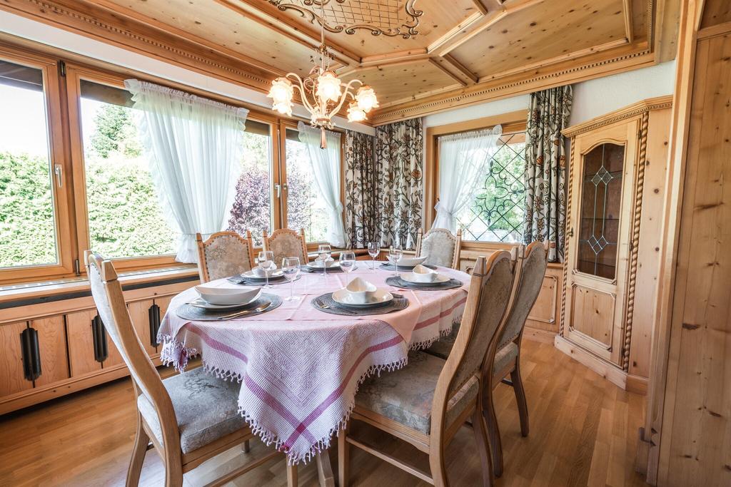 HAUS Erika Esszimmer 1-sehr klein