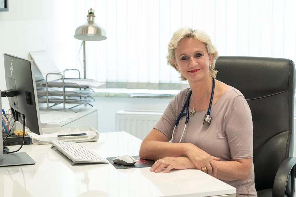 Dr. Christine Schmidt