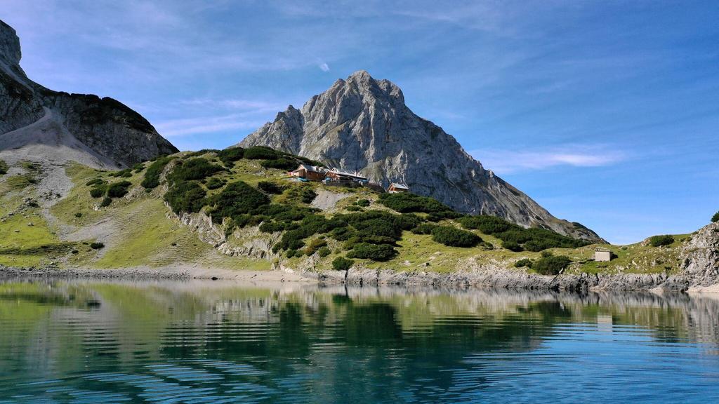 Coburger Hütte mit Seeblick