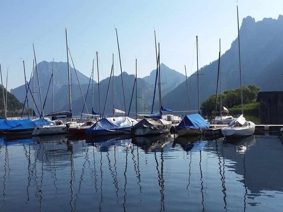 Segelclub Ebensee mit Blick auf das Segelrevier