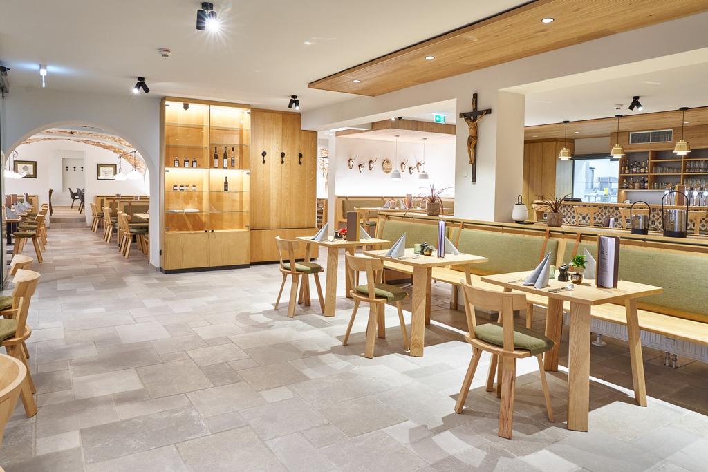 RestaurantHannibalInnenraumVoiGuad_TourismusverbandRegionWels.jpg