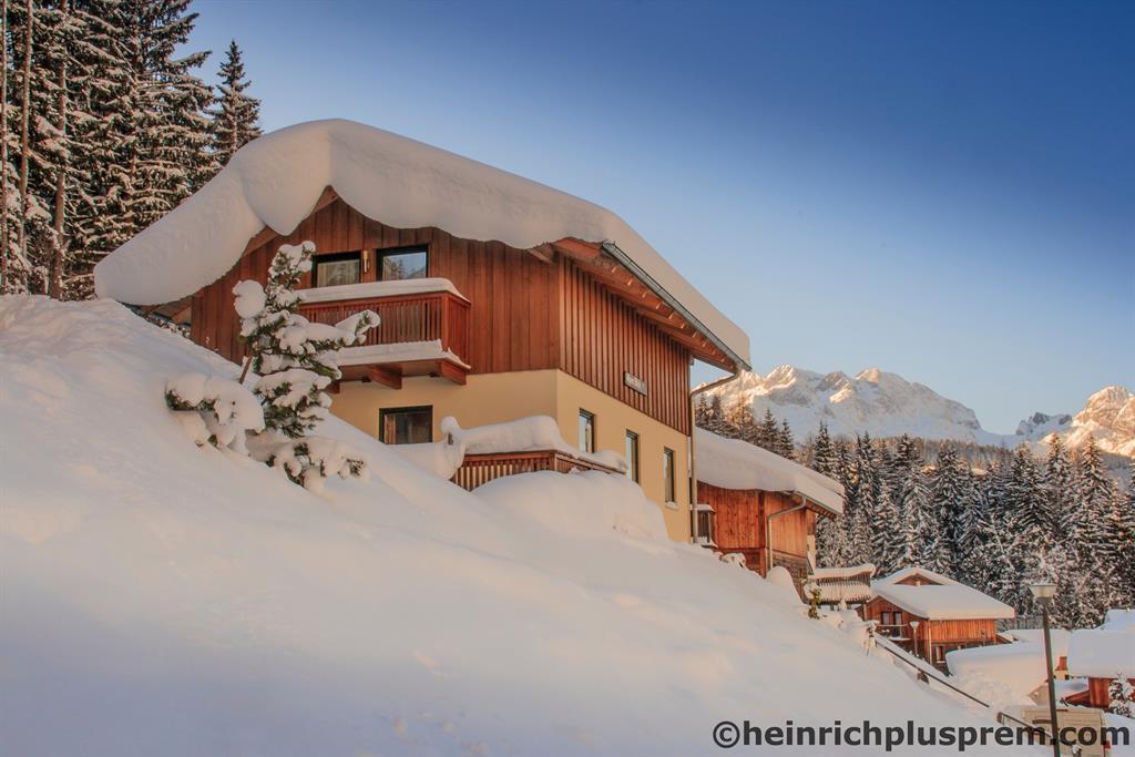 Alpendorf Dachstein West Ebner Annaberg Winter 1