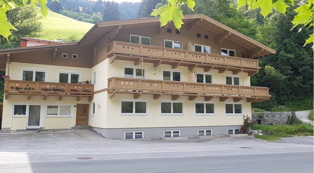 Haus Dienten zomer