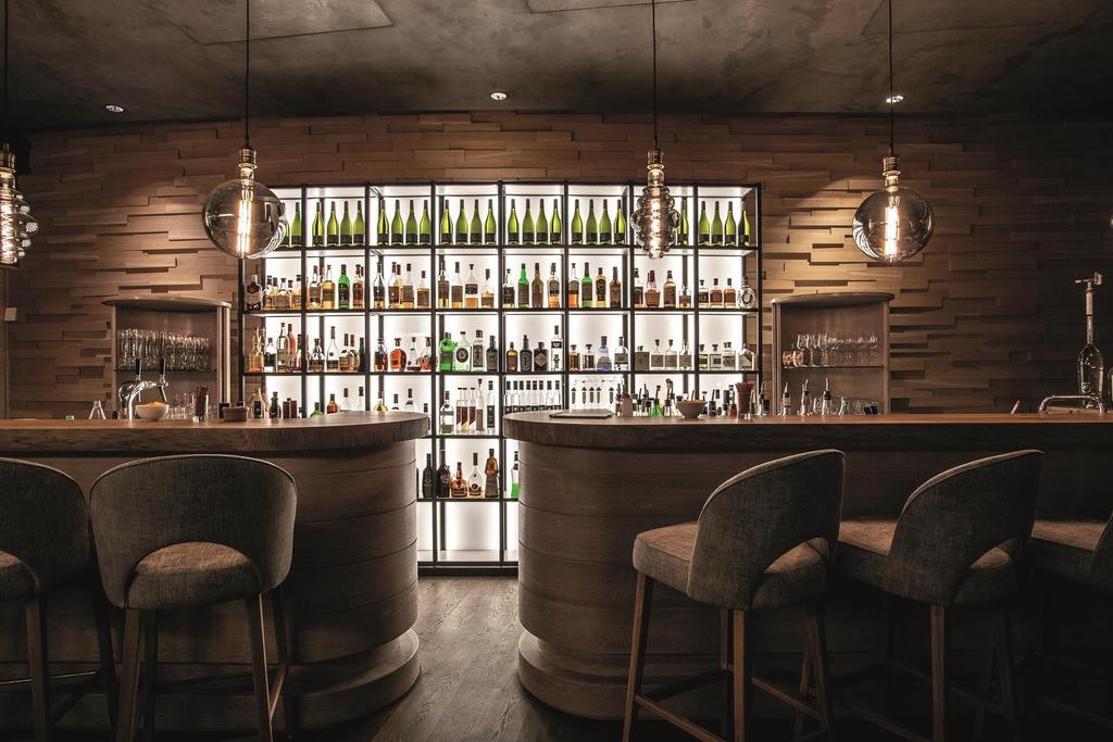 Bar 1.111