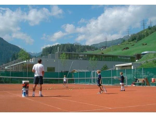 Arlberg WellCom - Tennis Freiplätze