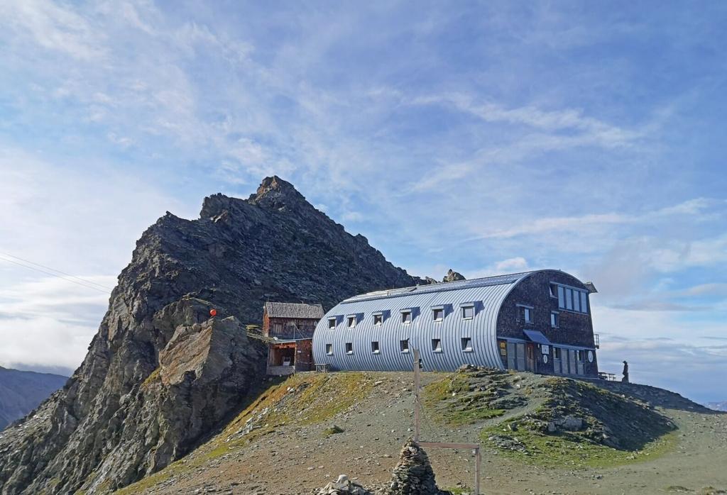 wandern-stuedlhuette-c-desiree-dezordo.jpg