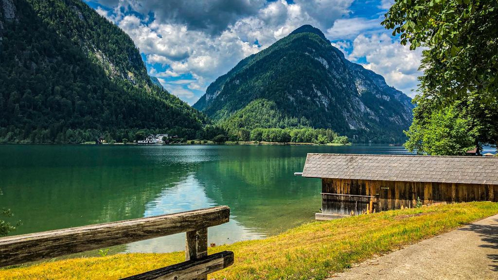 Ostuferweg am Hallstättersee