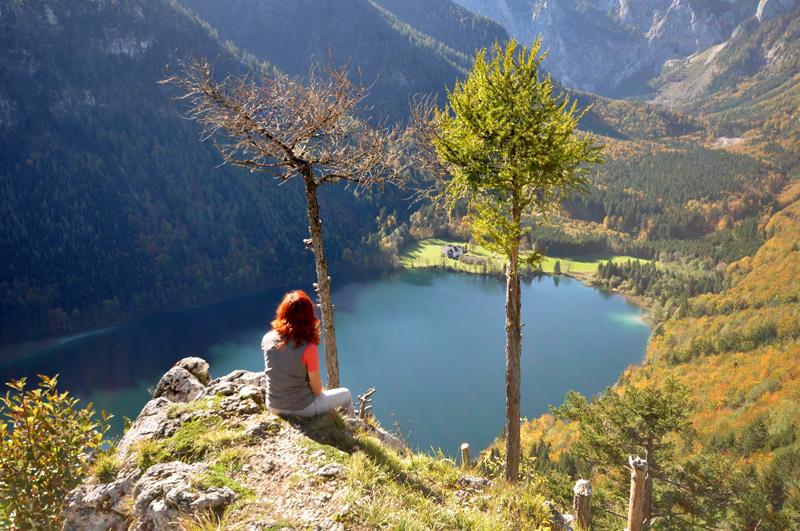 Signalkogel mit Blick auf Vorderen Langbathsee