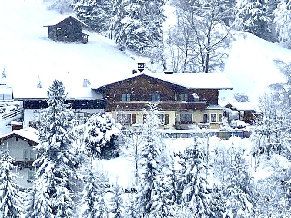 Hausansicht Winter