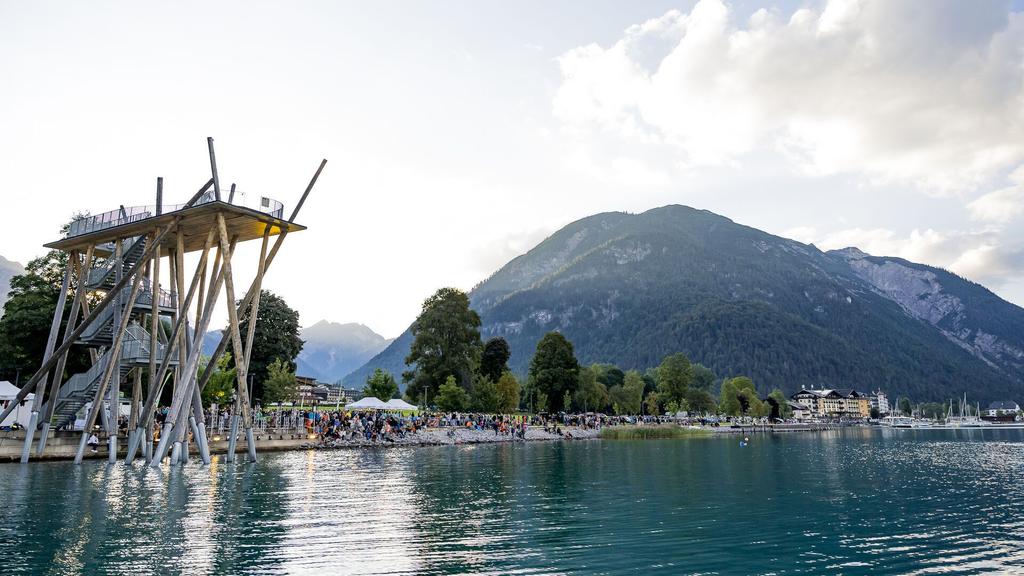 Blick auf den Hochsteg an der Ortseinfahrt zu Pertisau