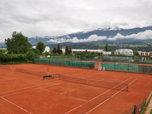 Tennisplatz